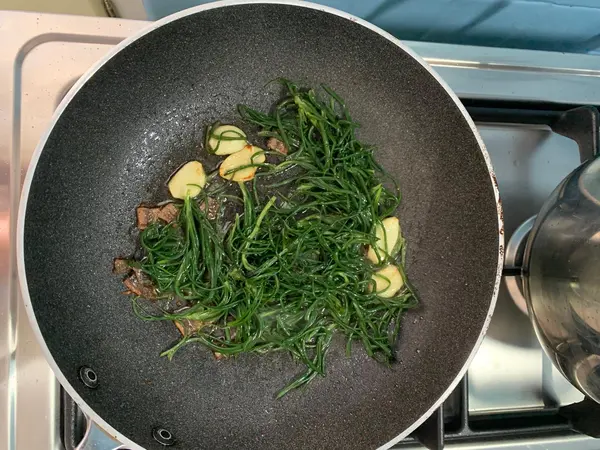 agretti in padella