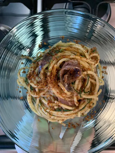 Spaghetti aglio & Olio, Agretti & alici
