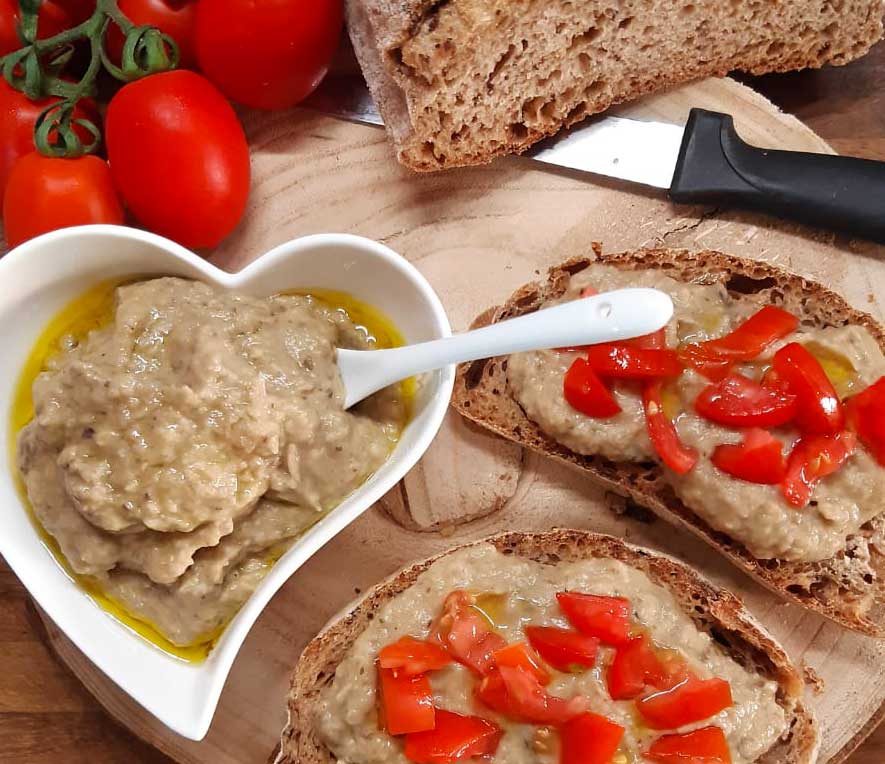 Ricetta Crema Melanzane e cannellini