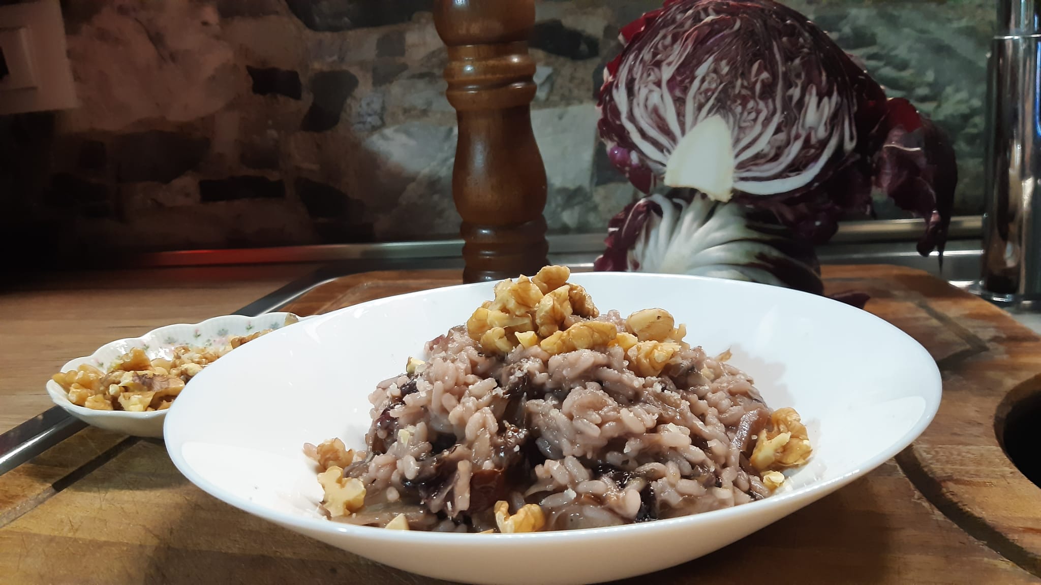 Risotto con radicchio e noci