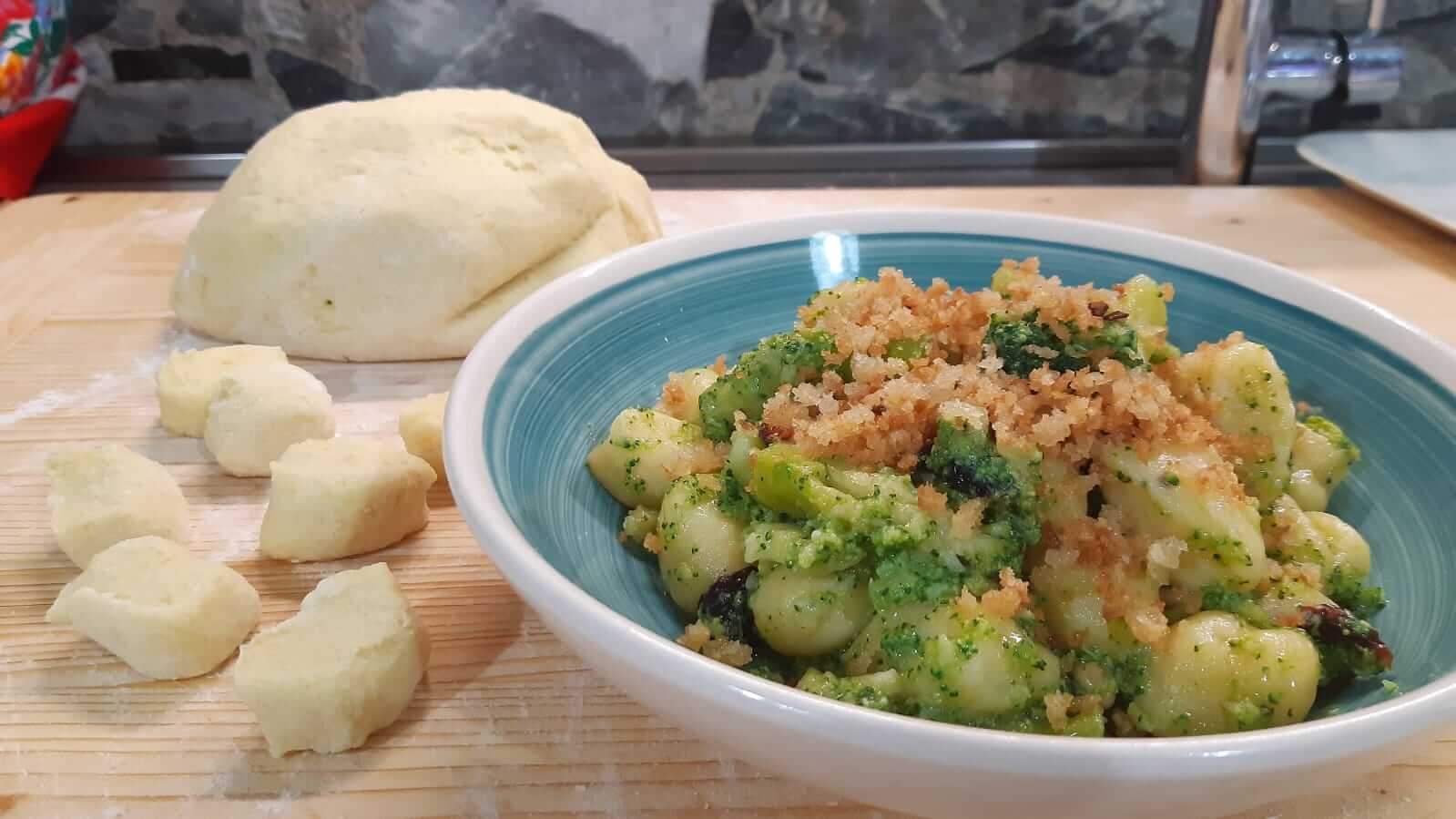 Gnocchi di patate con broccolo siciliano