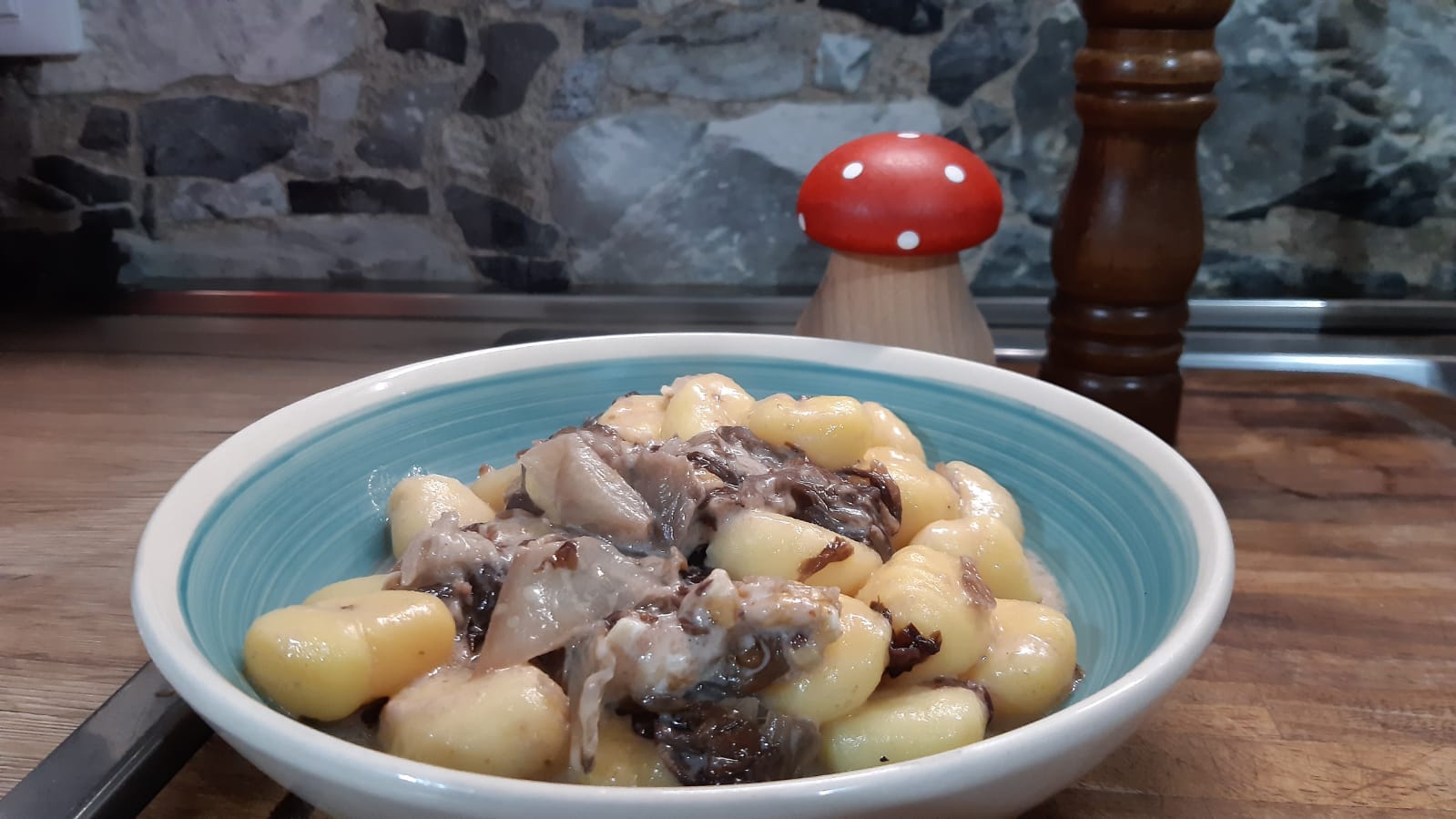 Gnocchi cremosi al radicchio